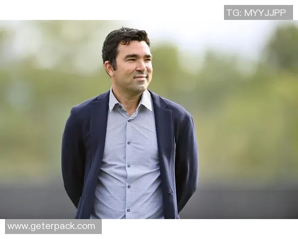 全球足球41号球星盘点与传奇人物回顾分析