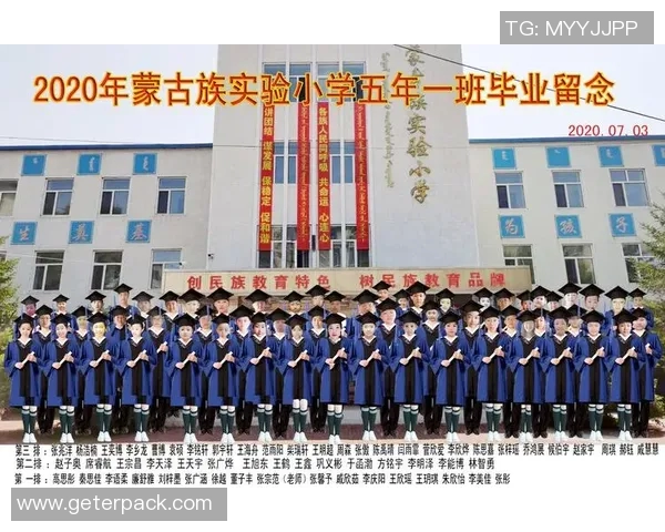 天下足球球星闪耀绿茵逐梦岁月谱写永恒经典传说